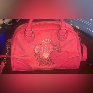 SOLD Y2K NEW JUICY VELOUR BOWLER